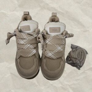 UGG High-Top Lowmel Sneakers in Chestnut with Laces Size 7